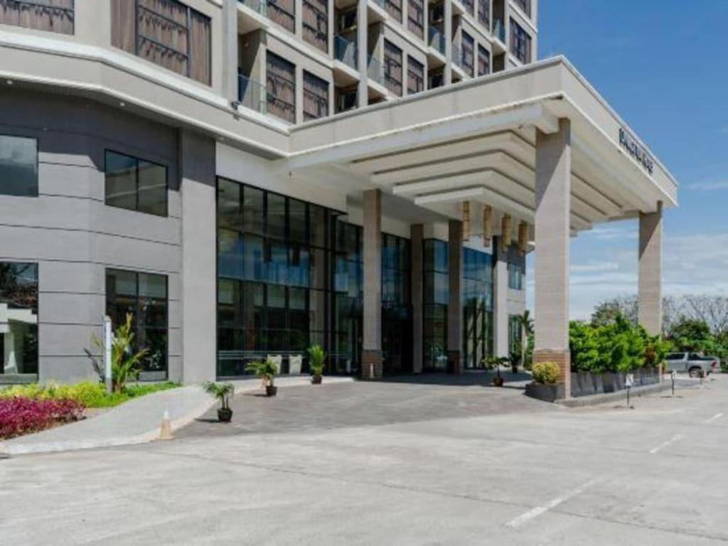 Livingston Hotel Sandakan Exterior photo