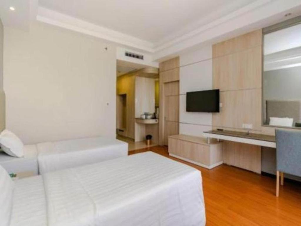 Livingston Hotel Sandakan Exterior photo